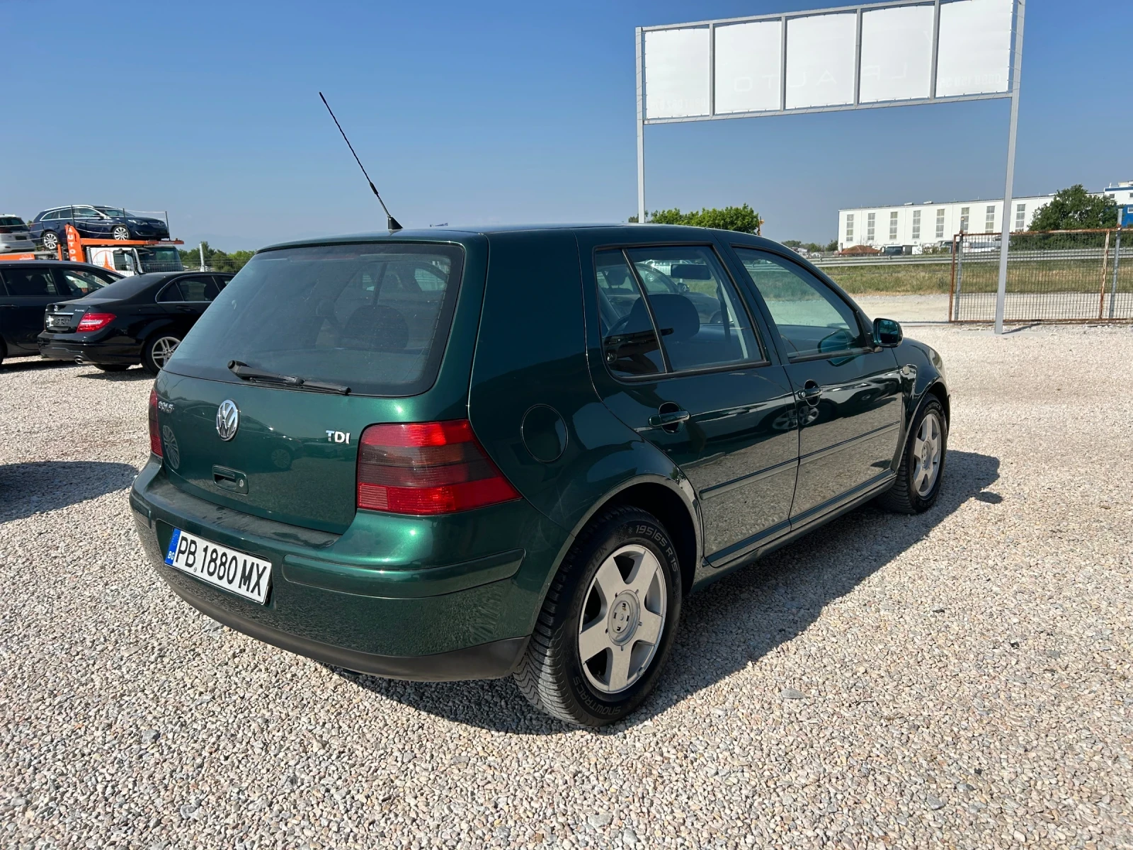 VW Golf 1.9tdi 116к.с 6-скорости Италия - изображение 3