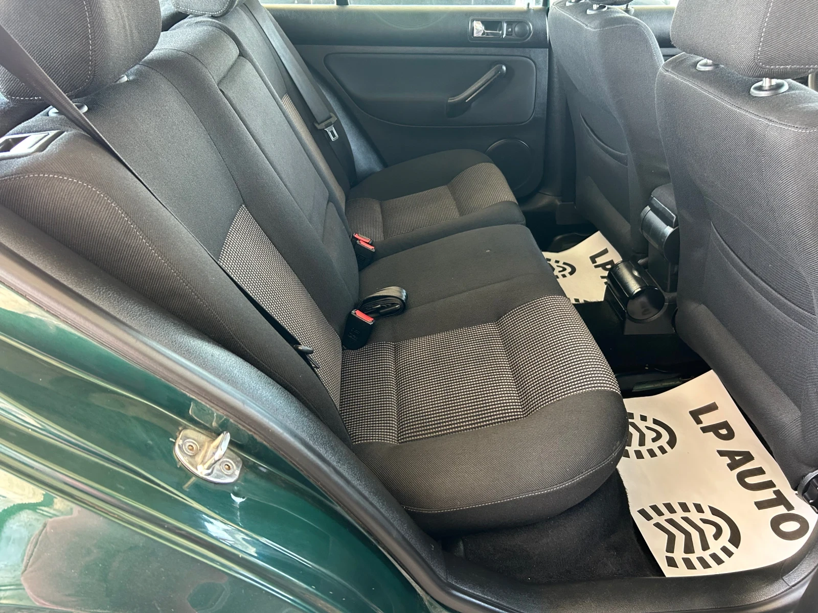 VW Golf 1.9tdi 116к.с 6-скорости Италия - изображение 10