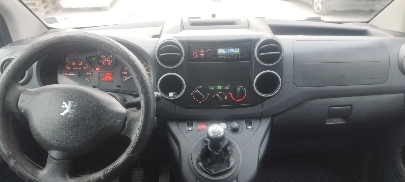 Peugeot Partner 1.6 hdi 75 - изображение 9