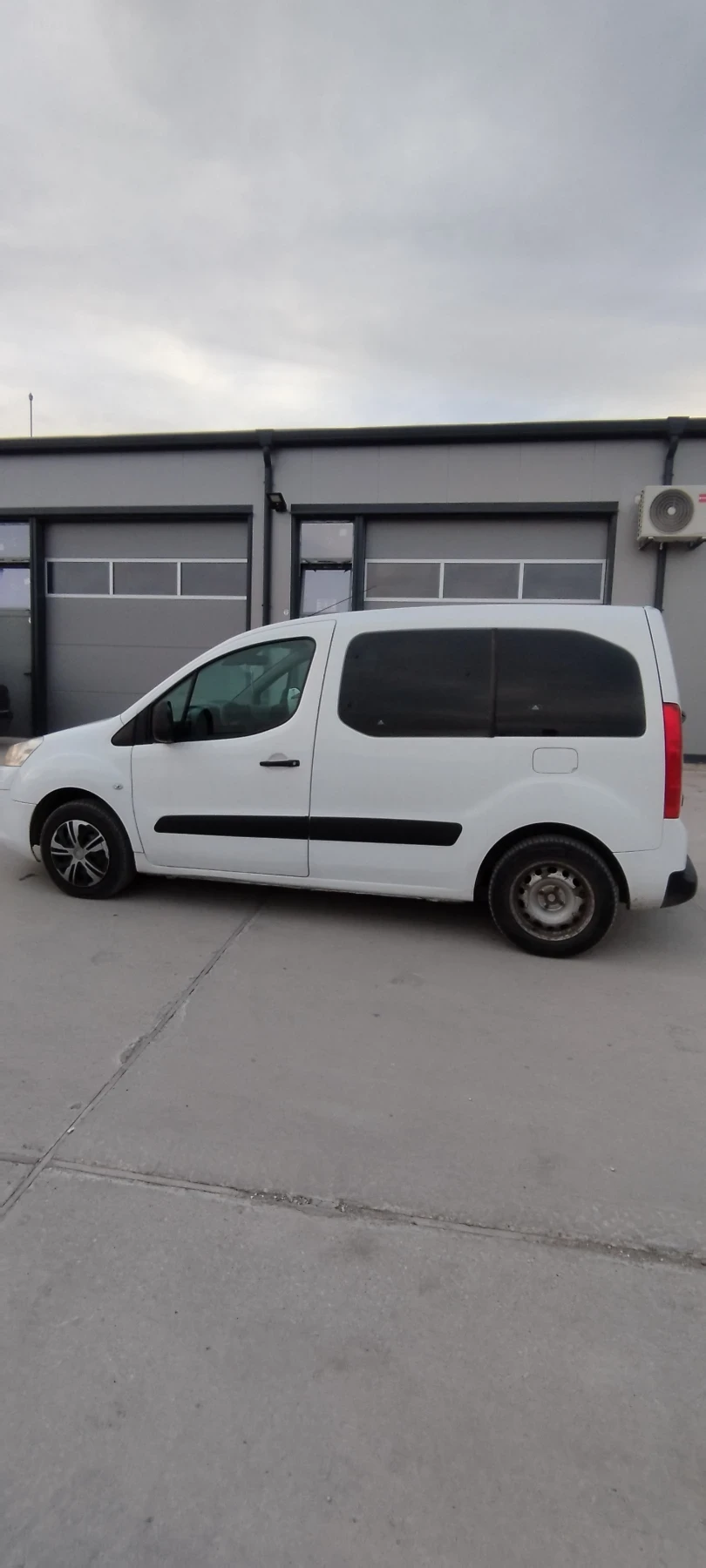 Peugeot Partner 1.6 hdi 75 - изображение 6