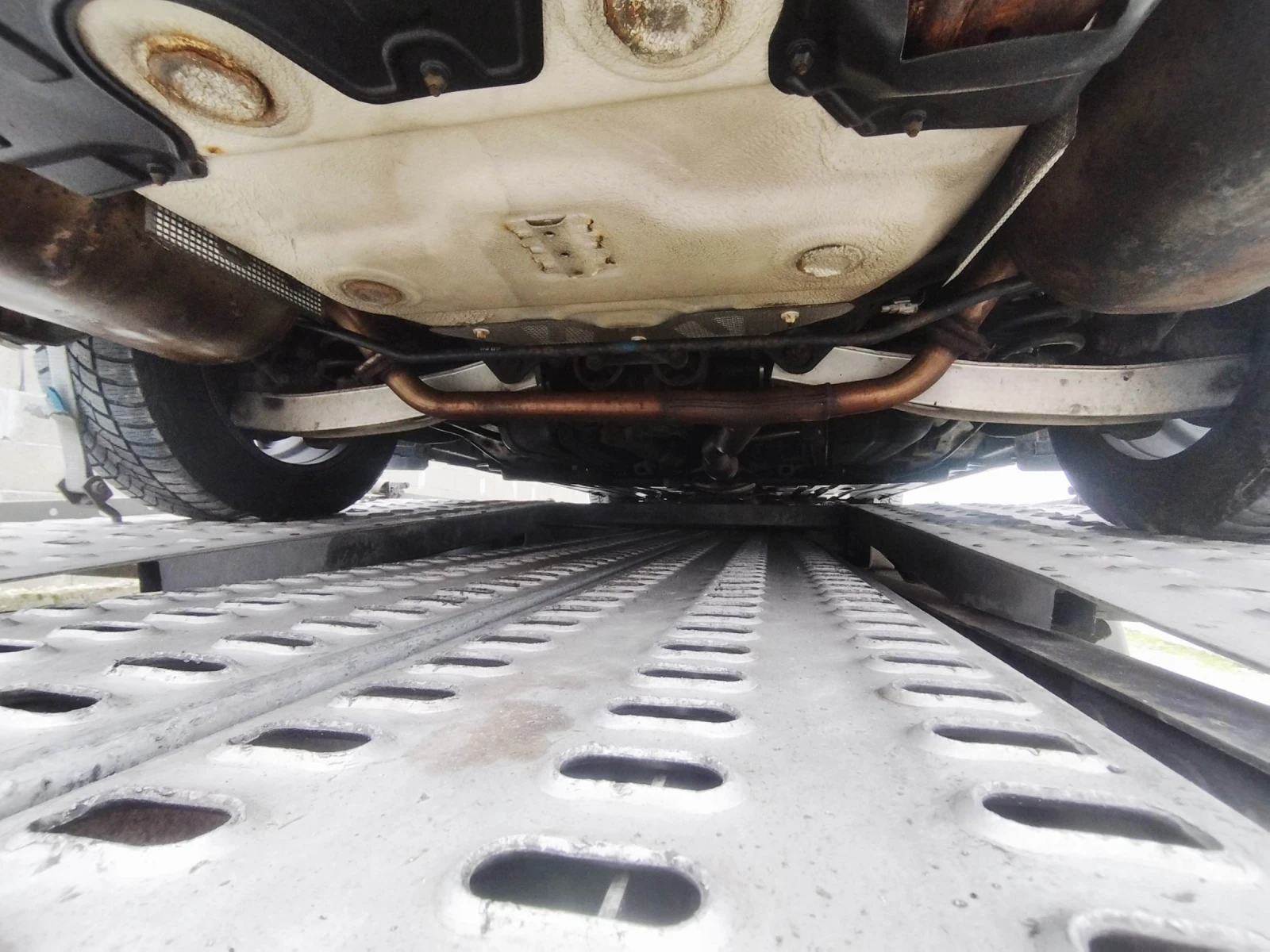 Suzuki Kizashi 2.4 i AWD/auto/Swiss edition  - изображение 9