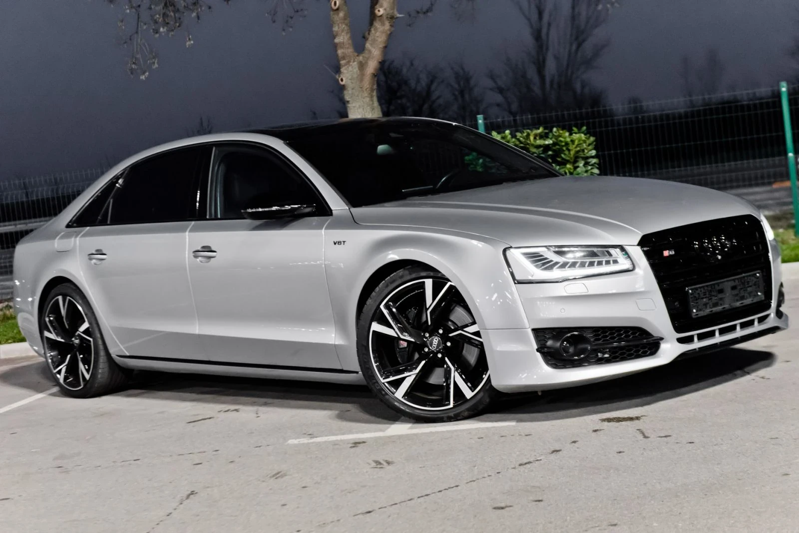 Audi A8 S8 OPTIK KARBON .TV+ TV+ TV..