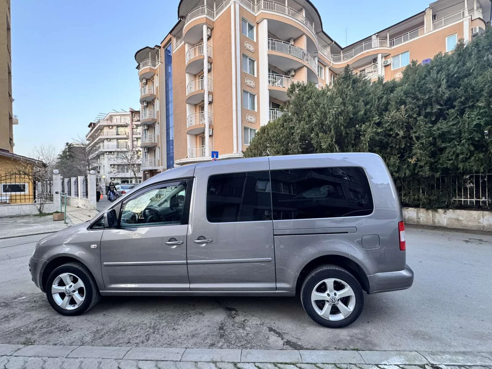 VW Caddy MAXI 1.9 TDI , снимка 3 - Автомобили и джипове - 53977703