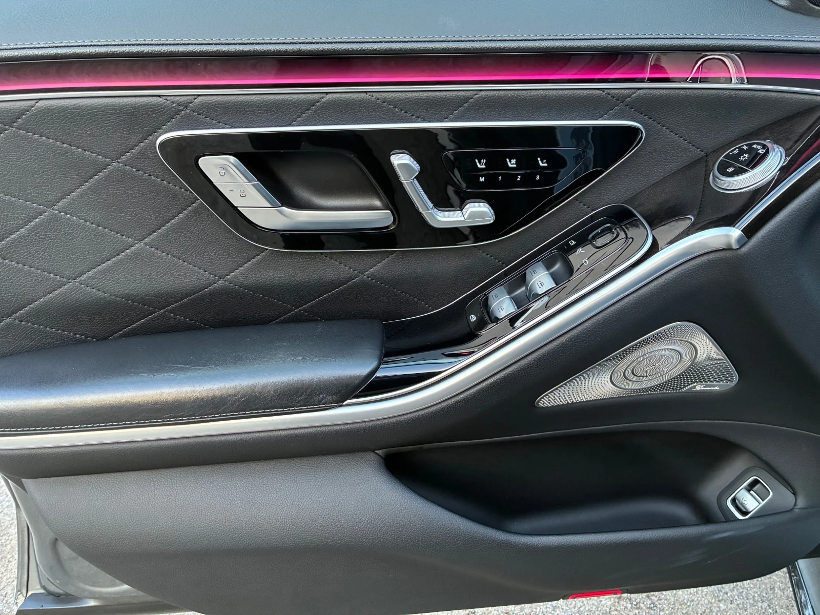 Mercedes-Benz S 400 D/Long/BRABUS/4-Matic/Burmester/Panorama/Full , снимка 11 - Автомобили и джипове - 54086710