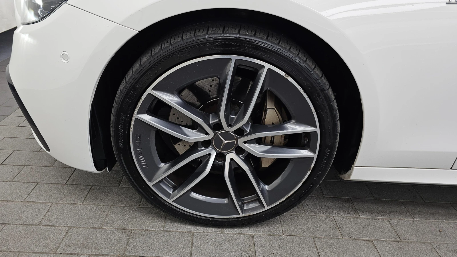 Mercedes-Benz E 53 AMG 4MATIC+ BURMESTER* ОБДУХВАНЕ* LANE* ASSIST* , снимка 5 - Автомобили и джипове - 54627344