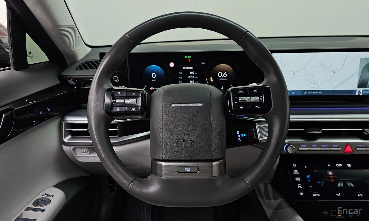 Hyundai Grandeur 2.5* 2WD* EXCLUSIVE* ОБДУХВАНЕ* 360 КАМЕРА* НАВИГА, снимка 4 - Автомобили и джипове - 54956022