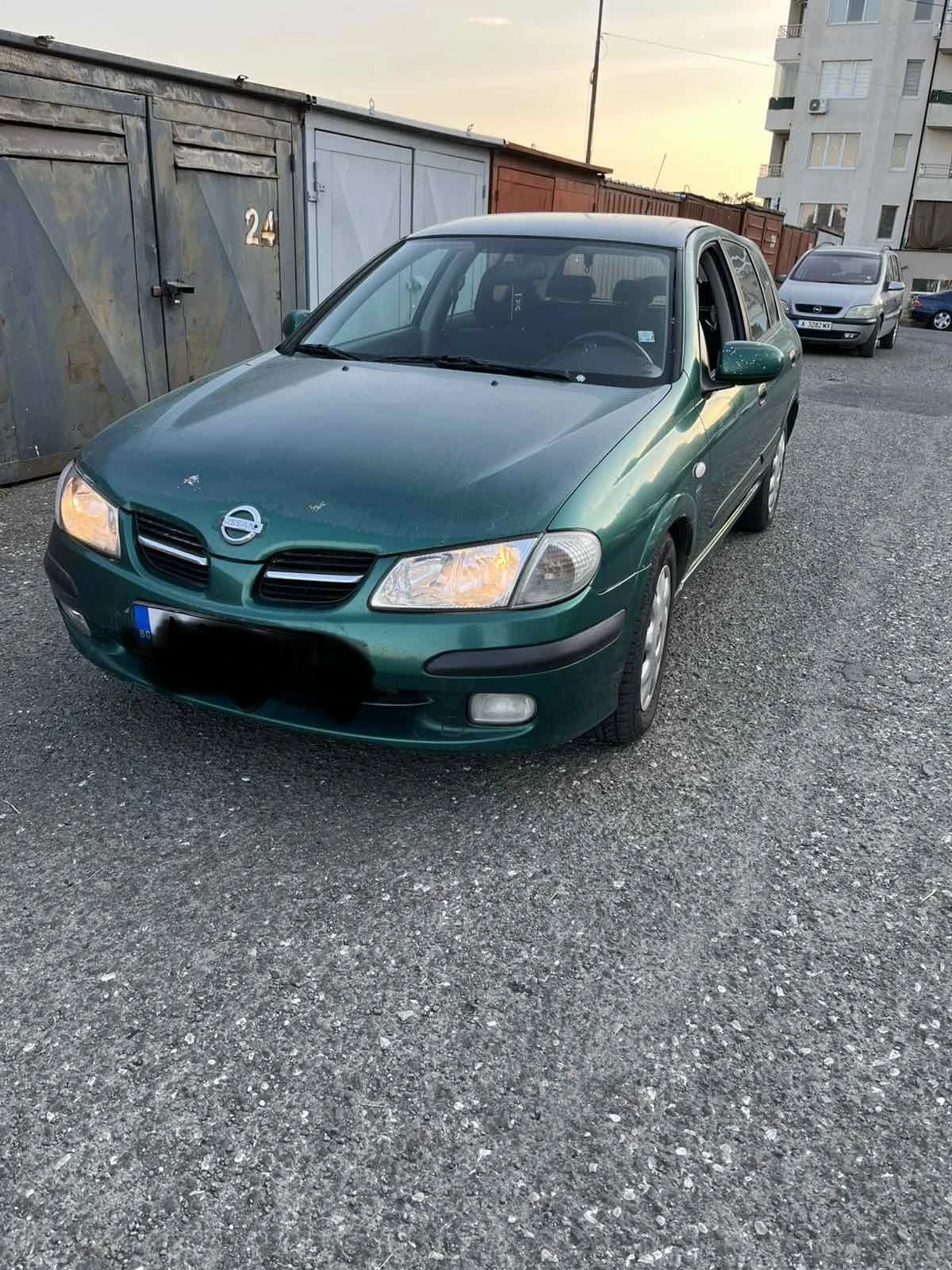 Nissan Almera