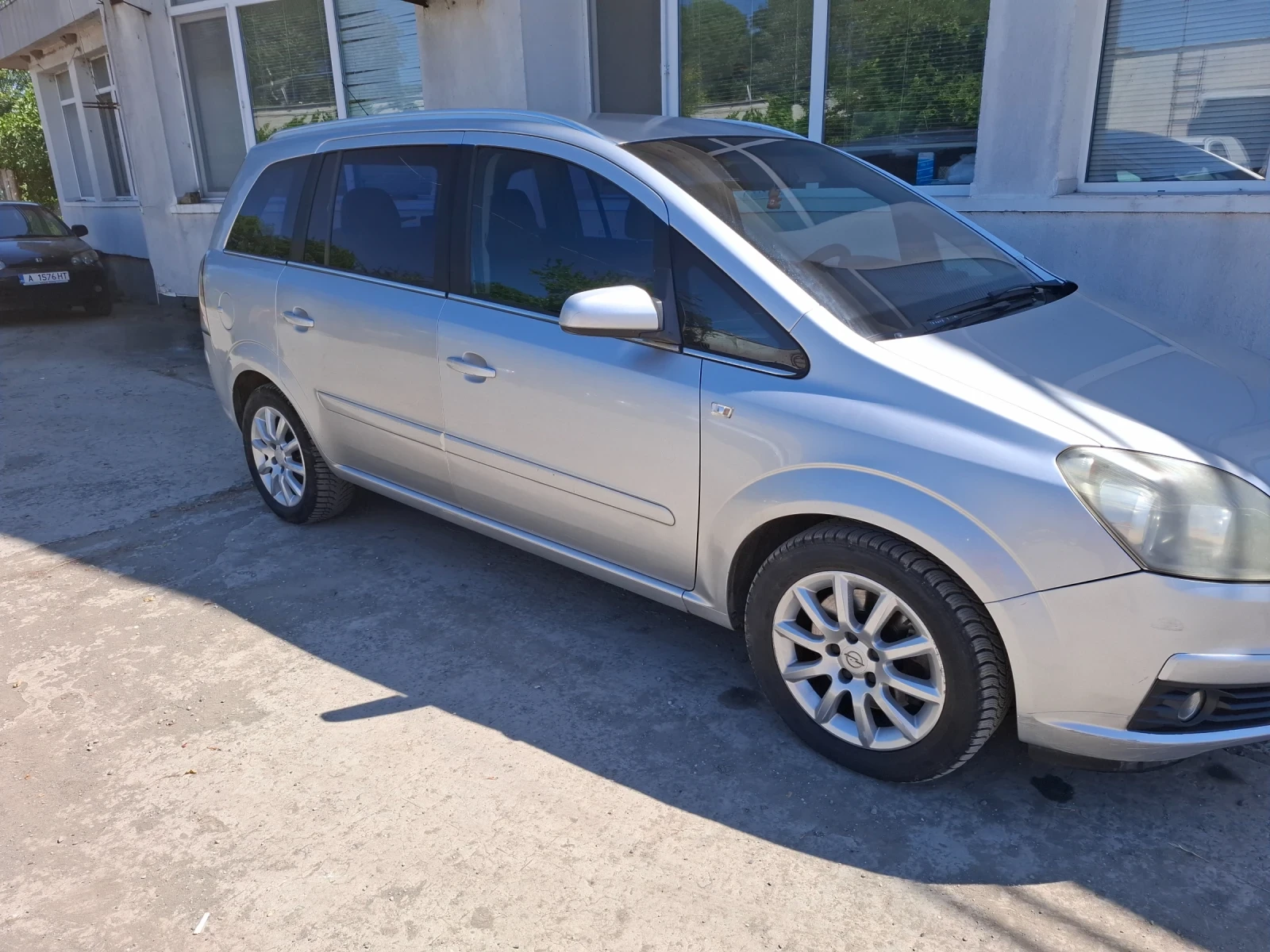 Opel Zafira CNG, снимка 3 - Автомобили и джипове - 55108634