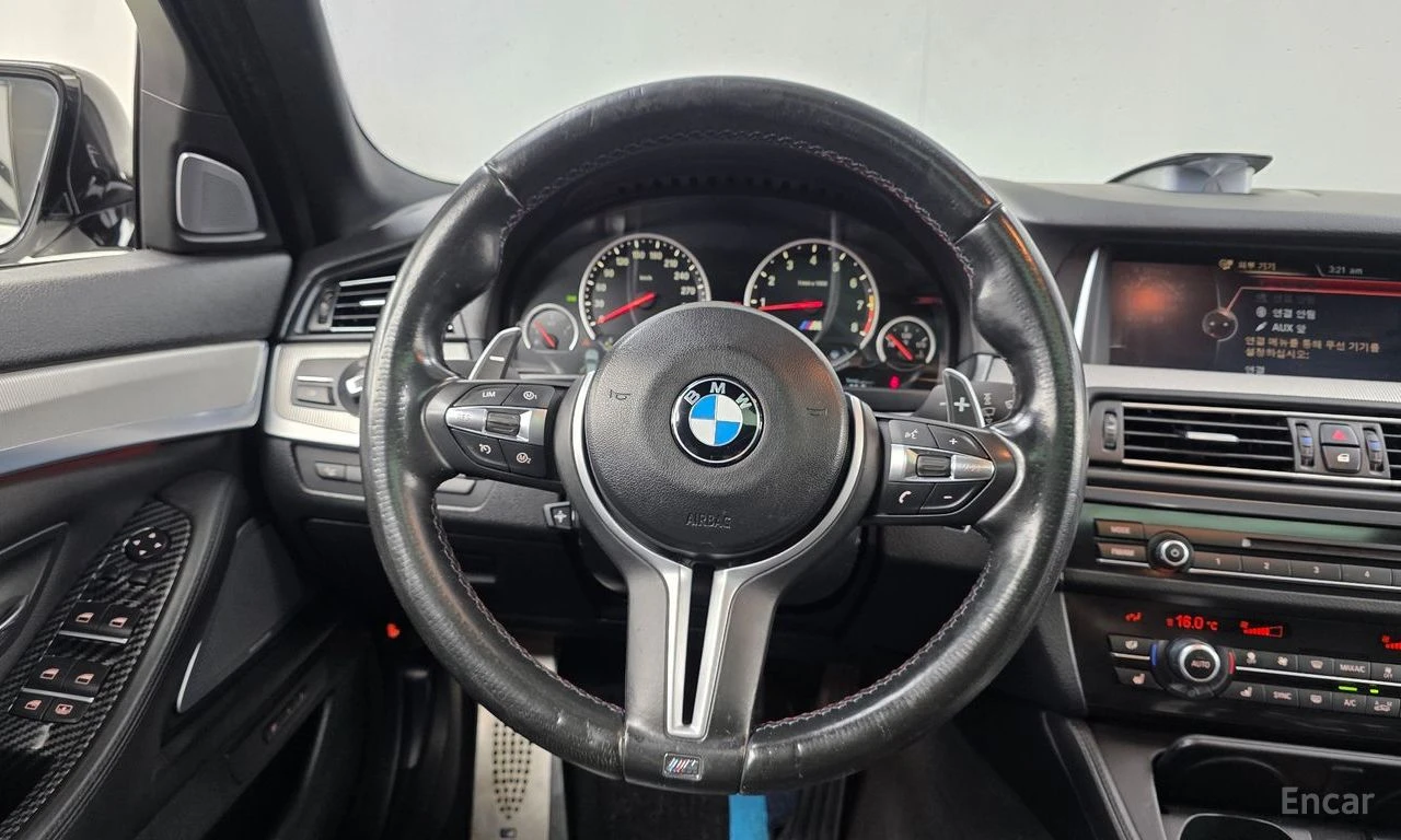 BMW M5 FACELIFT* BANG* OLUFSEN * ОБДУХВАНЕ* ХЕДЪП* 360КАМ, снимка 8 - Автомобили и джипове - 55380032
