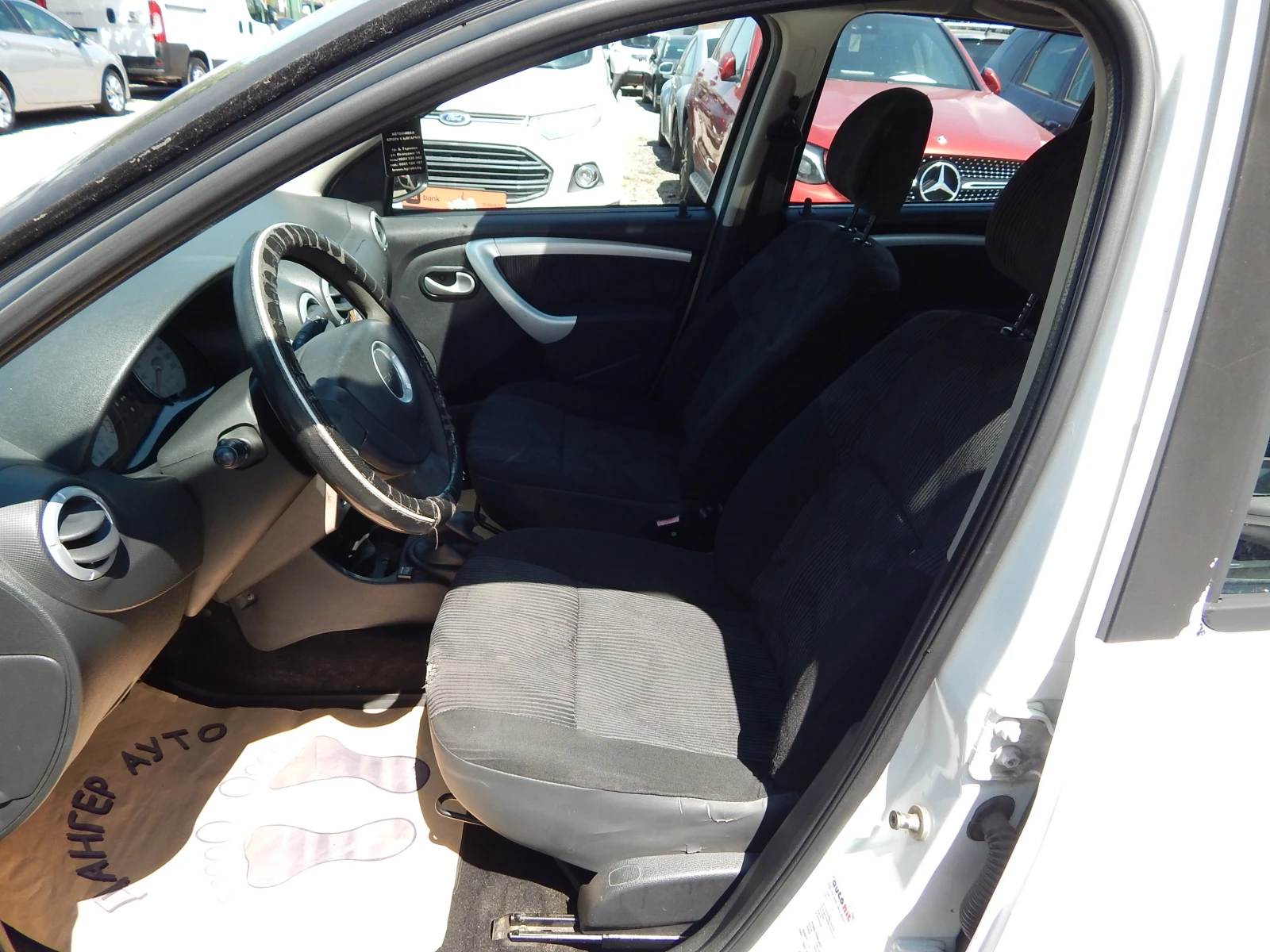 Dacia Sandero 1.4i* газов инжекцион* , снимка 9 - Автомобили и джипове - 55556288