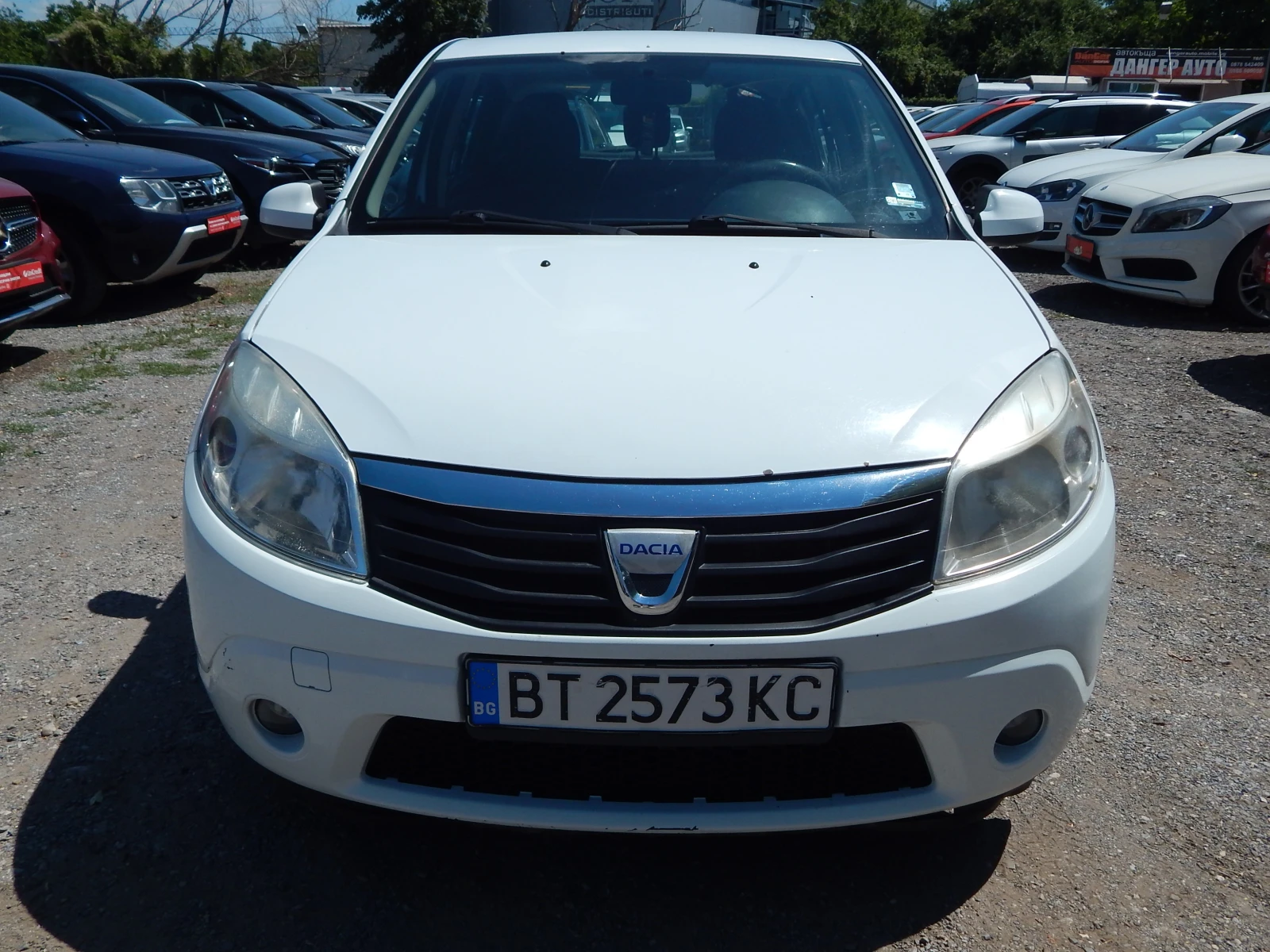 Dacia Sandero 1.4i* газов инжекцион* , снимка 2 - Автомобили и джипове - 55556288