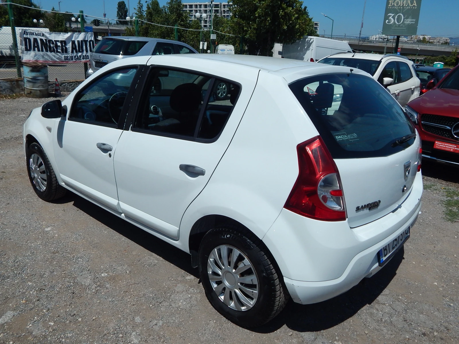 Dacia Sandero 1.4i* газов инжекцион* , снимка 6 - Автомобили и джипове - 55556288