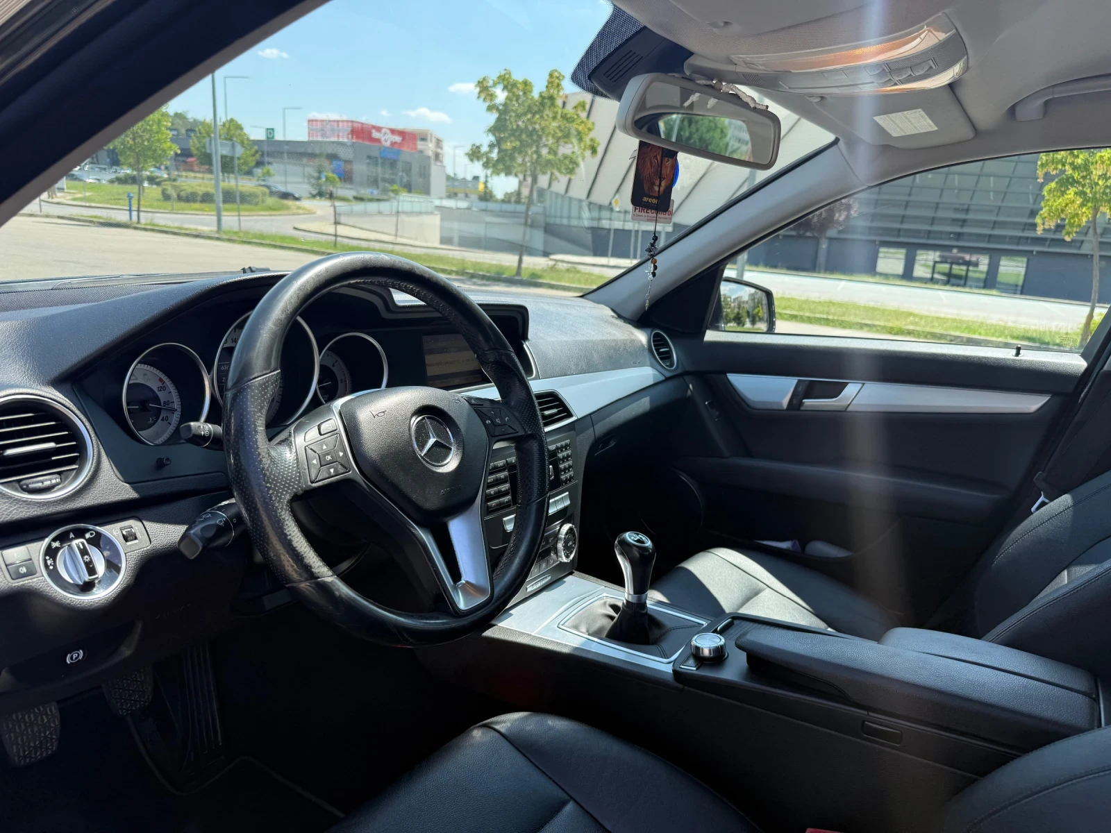Mercedes-Benz C 220, снимка 6 - Автомобили и джипове - 55587265