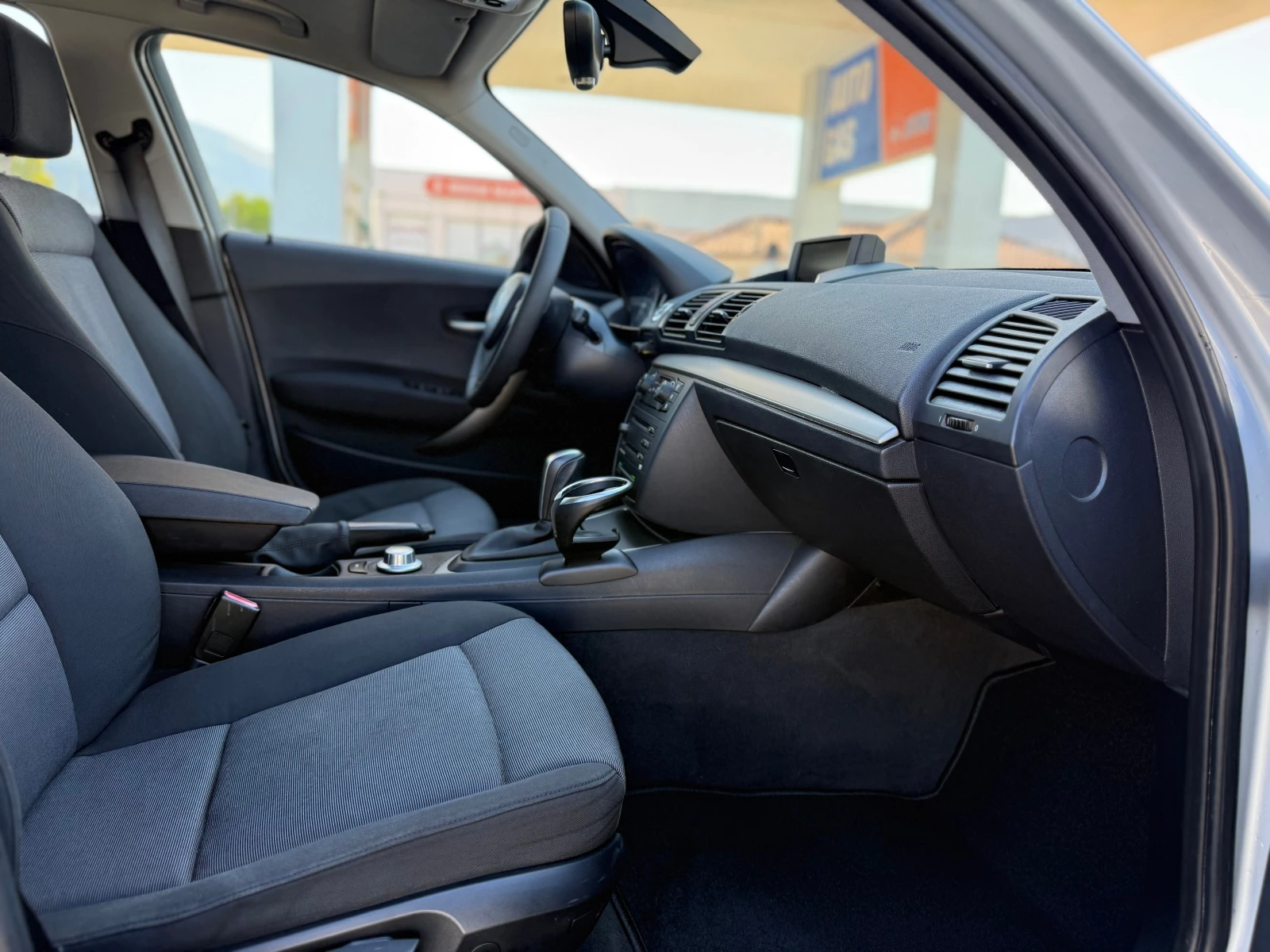 BMW 120 Navi/Auto/Подгрев, снимка 15 - Автомобили и джипове - 55670315