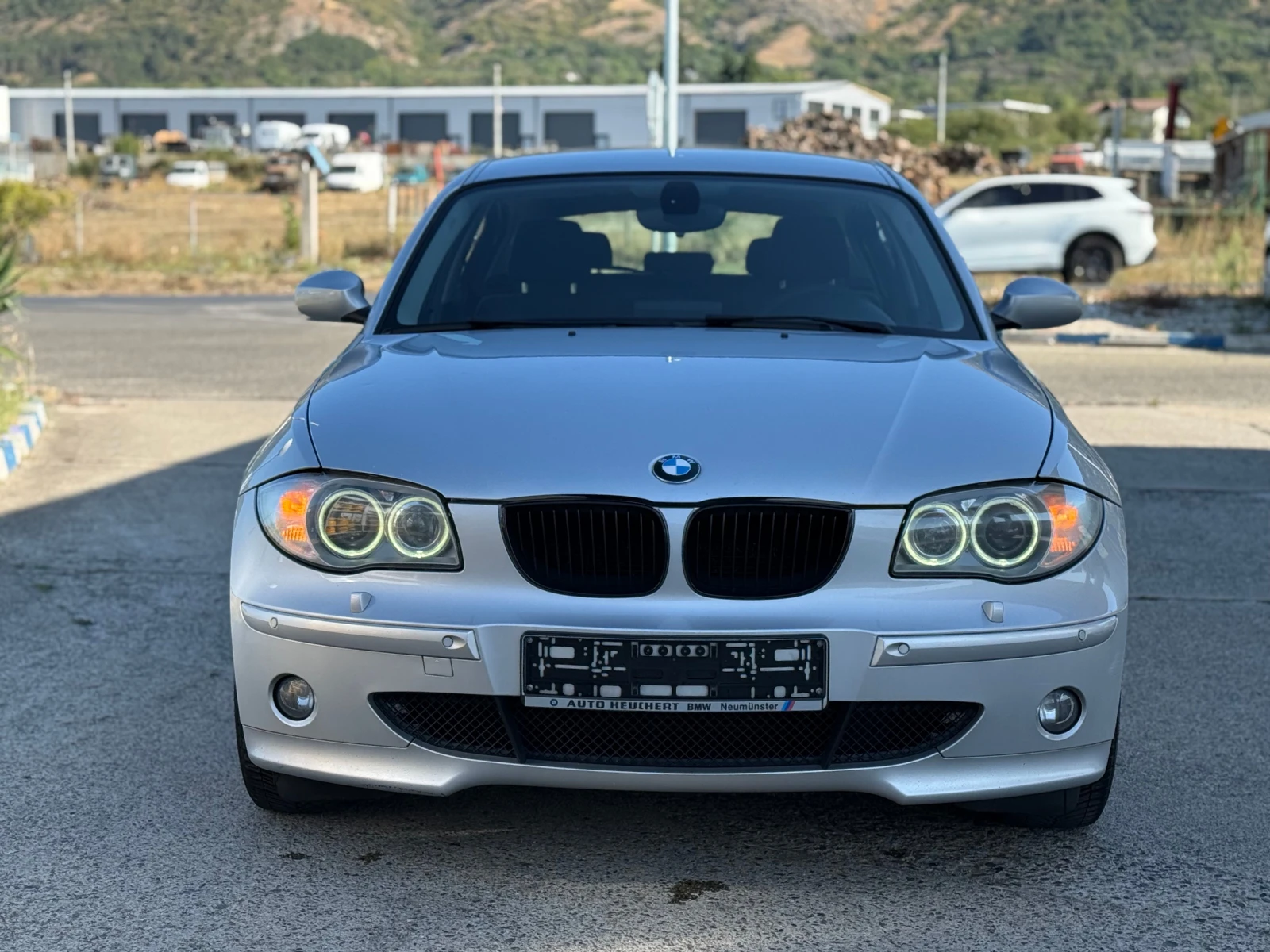BMW 120 Navi/Auto/Подгрев, снимка 2 - Автомобили и джипове - 55670315
