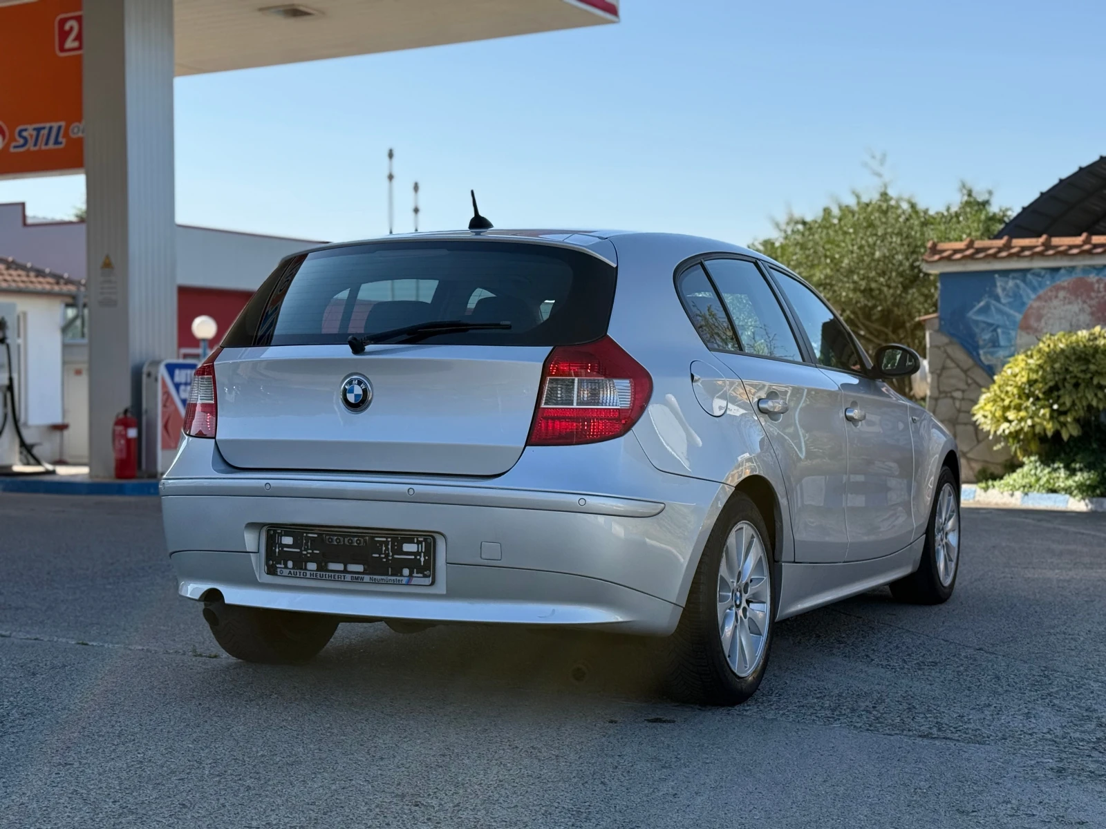 BMW 120 Navi/Auto/Подгрев, снимка 6 - Автомобили и джипове - 55670315