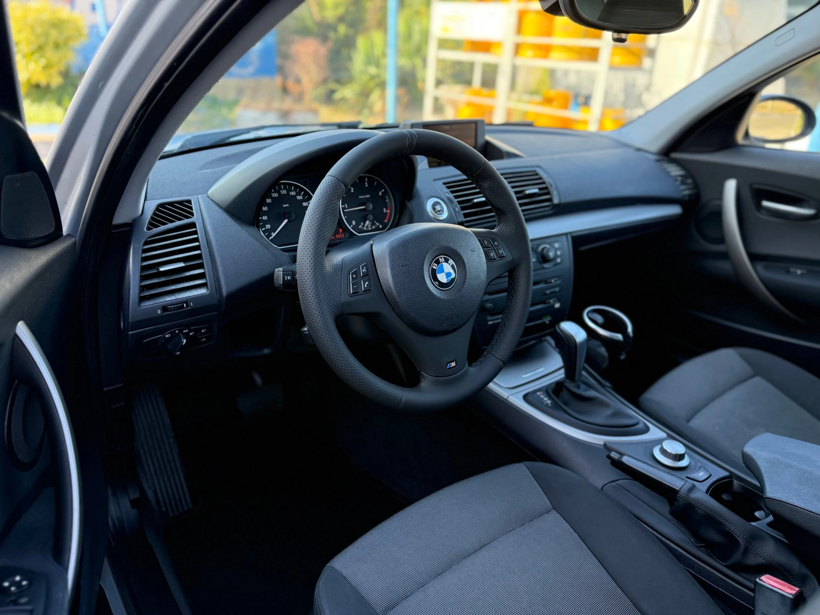 BMW 120 Navi/Auto/Подгрев, снимка 9 - Автомобили и джипове - 55670315