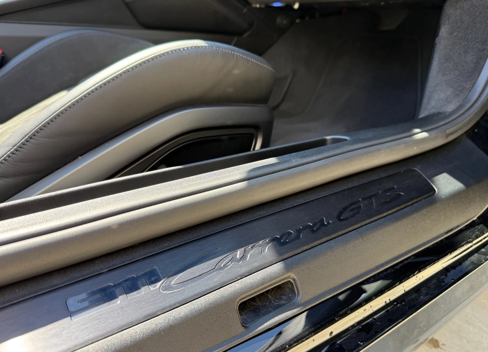 Porsche 911 Carrera GTS, снимка 9 - Автомобили и джипове - 55829707