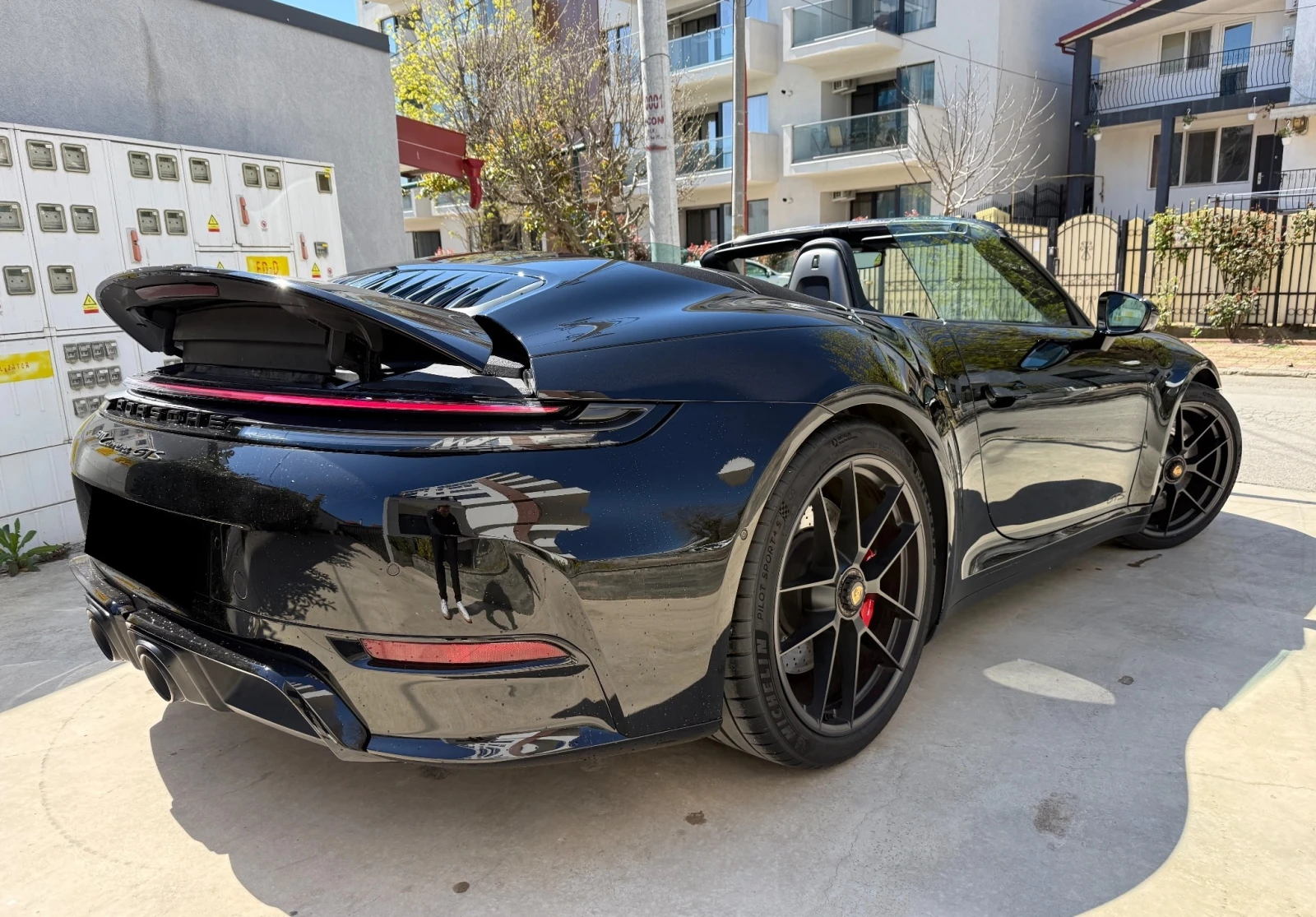 Porsche 911 Carrera GTS, снимка 2 - Автомобили и джипове - 55829707