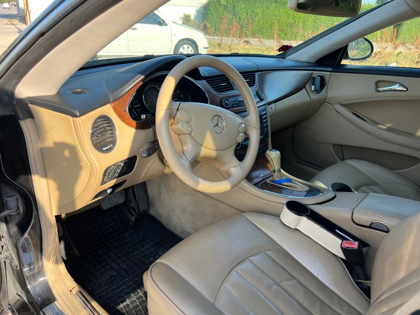 Mercedes-Benz CLS 320, снимка 13 - Автомобили и джипове - 56336507