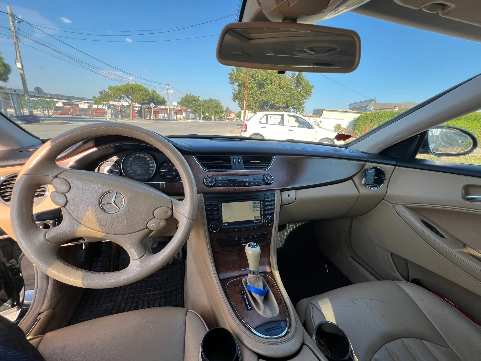 Mercedes-Benz CLS 320, снимка 14 - Автомобили и джипове - 56336507