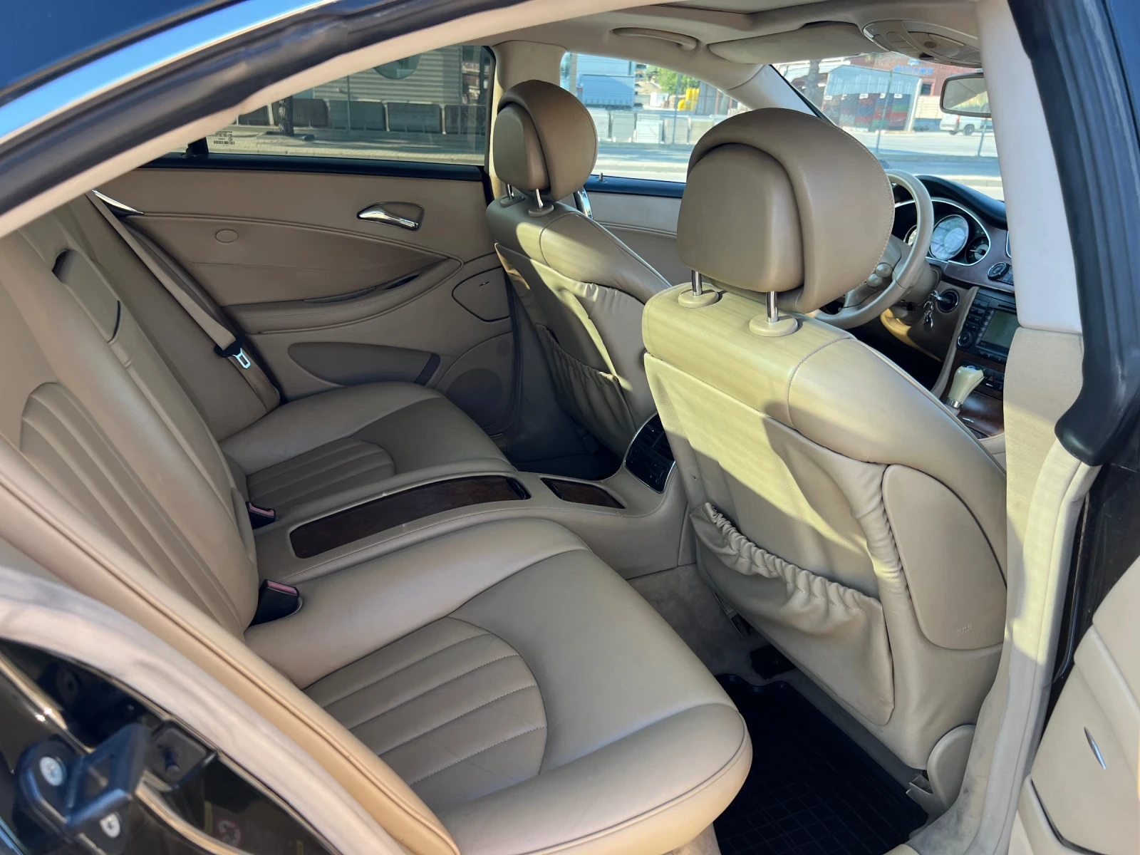 Mercedes-Benz CLS 320, снимка 10 - Автомобили и джипове - 56336507