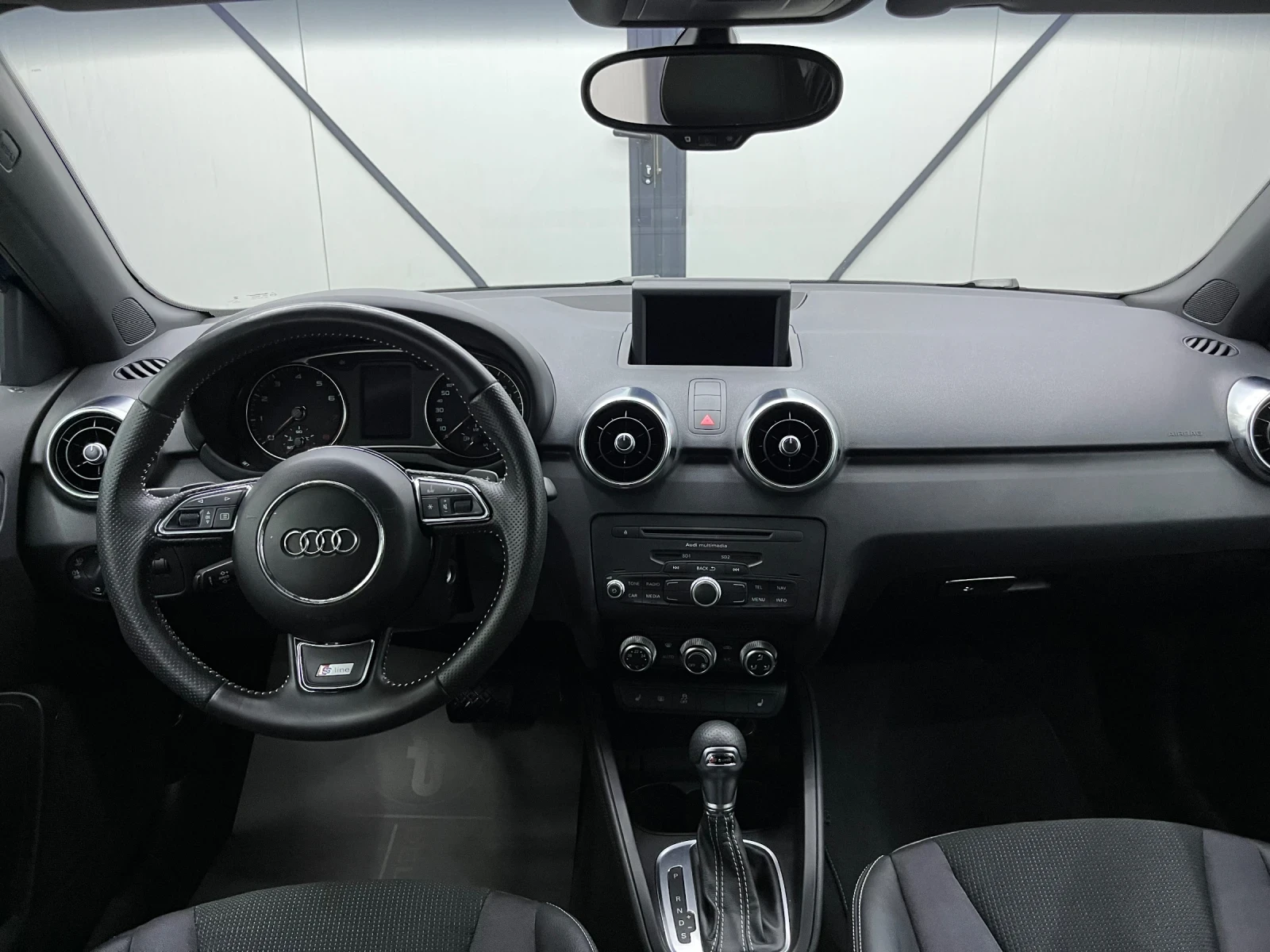 Audi A1 S-Line, снимка 10 - Автомобили и джипове - 56747578