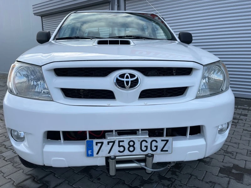 Toyota Hilux 2, 5D 4x4, lo/hi, климатик, ел.пакет, usb, снимка 2 - Автомобили и джипове - 39501372