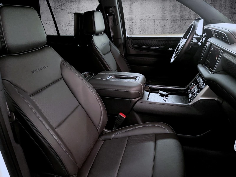 Gmc Yukon 6.2 V8 DENALI/BOSE/HEAD UP/PANO/TV/360/7-МЕСТЕН/, снимка 12 - Автомобили и джипове - 52131261