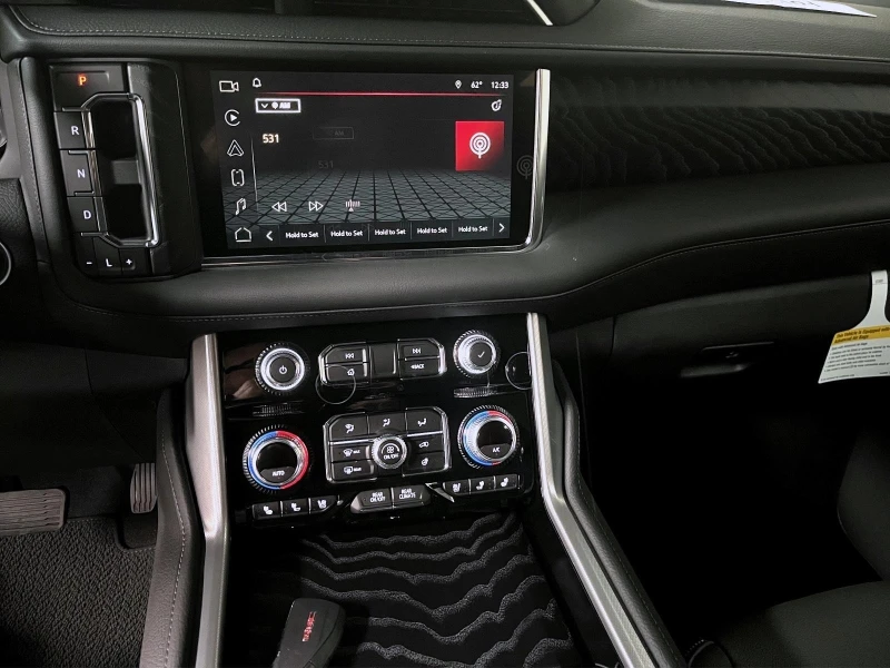 Gmc Yukon 6.2 V8 DENALI/BOSE/HEAD UP/PANO/TV/360/7-МЕСТЕН/, снимка 9 - Автомобили и джипове - 52131261