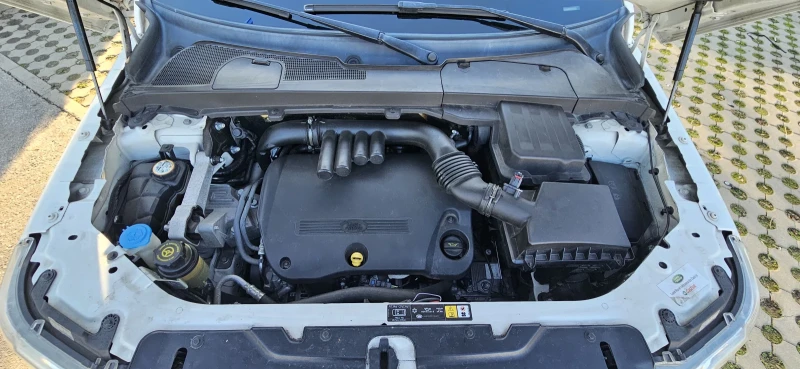 Land Rover Freelander 2.2S-TD4* 4x4* АutomatiC , снимка 17 - Автомобили и джипове - 52739942