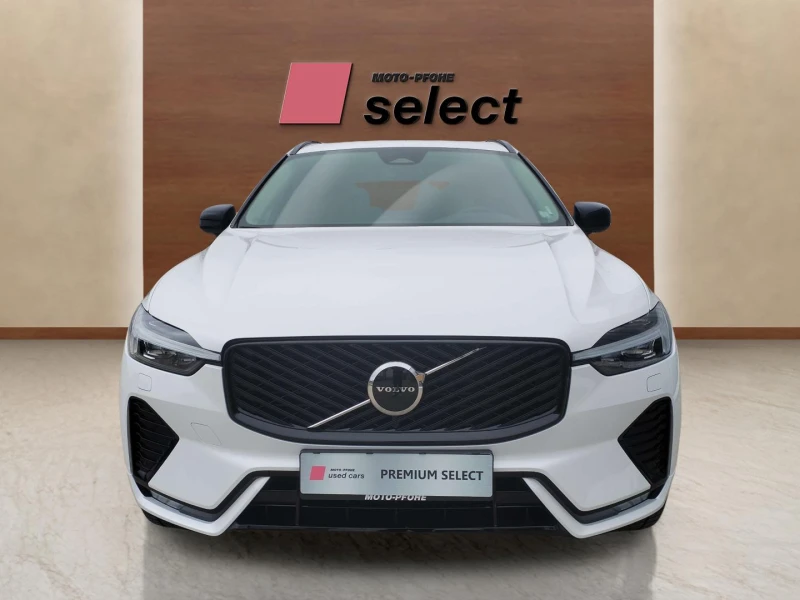 Volvo XC60 2.0 B5, снимка 2 - Автомобили и джипове - 53448334