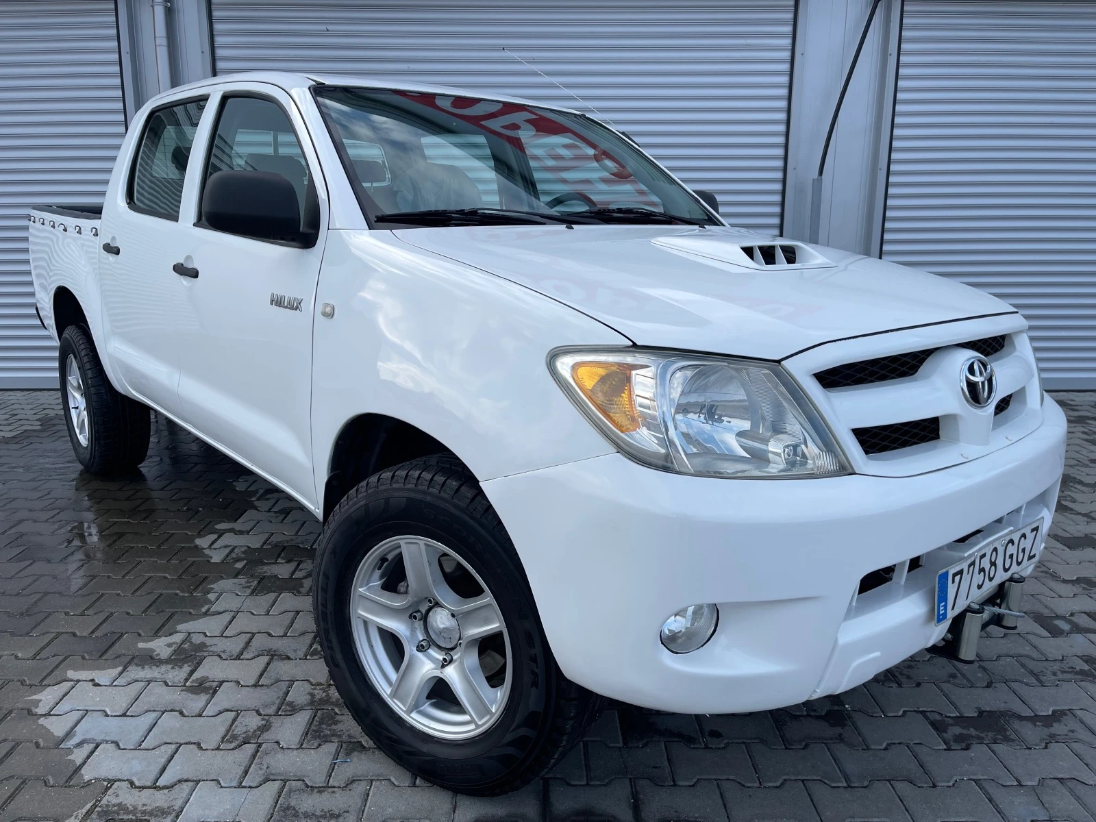 Toyota Hilux 2, 5D 4x4, lo/hi, климатик, ел.пакет, usb - изображение 4