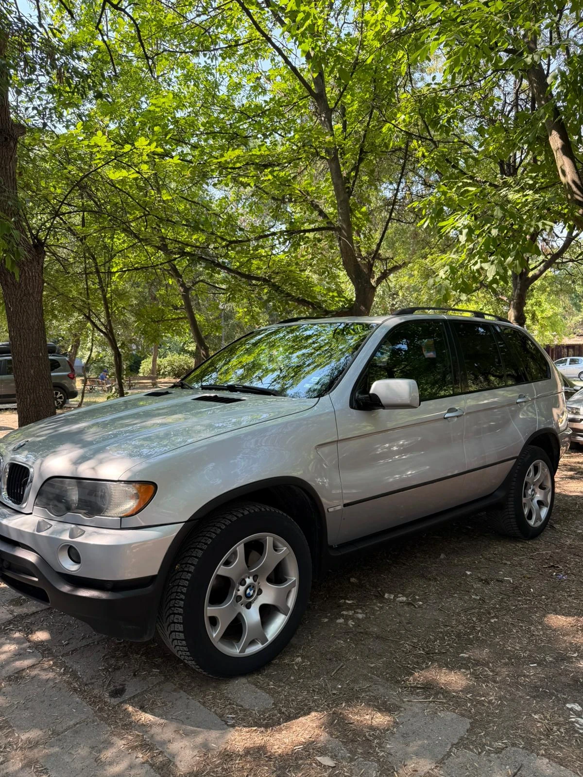 BMW X5 3.0 - изображение 2