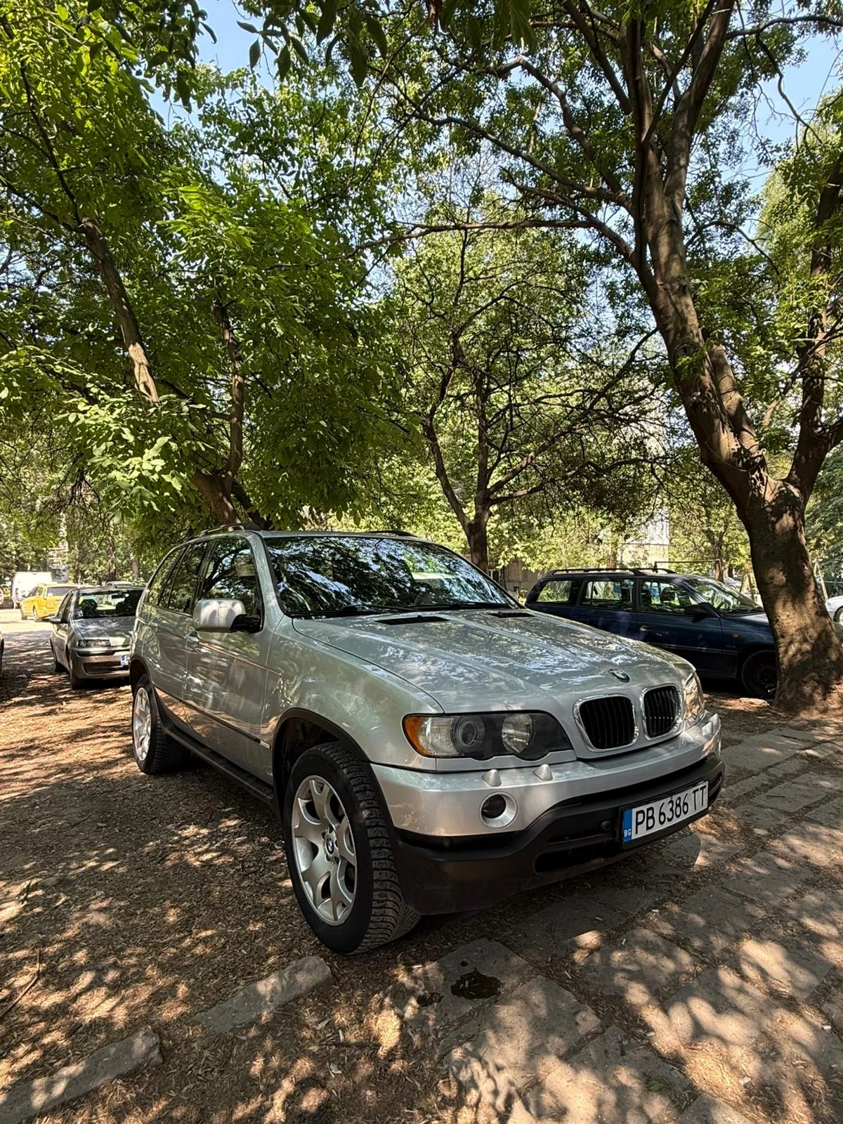 BMW X5 3.0 - изображение 7