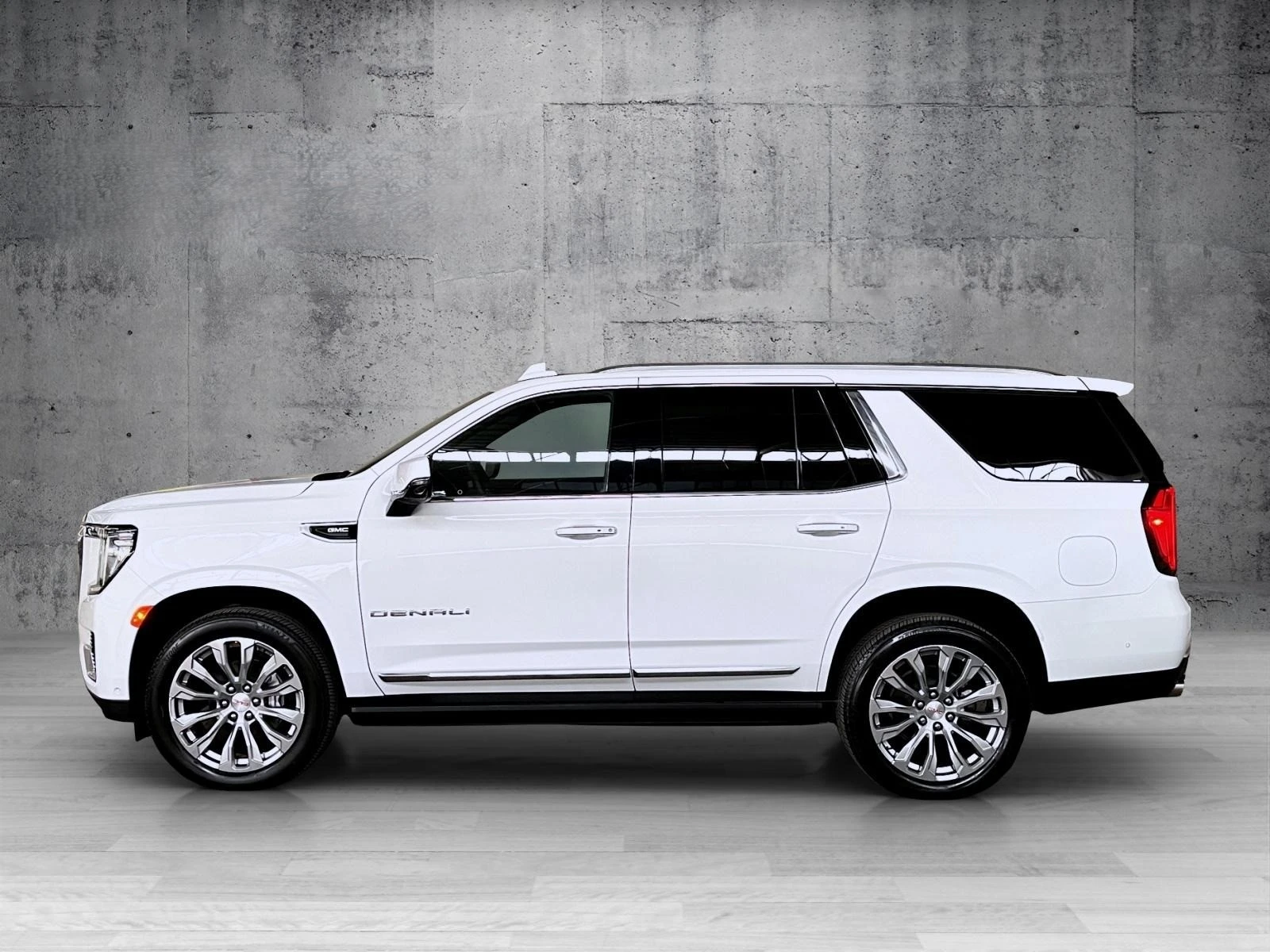 Gmc Yukon 6.2 V8 DENALI/BOSE/HEAD UP/PANO/TV/360/7-МЕСТЕН/ - изображение 5