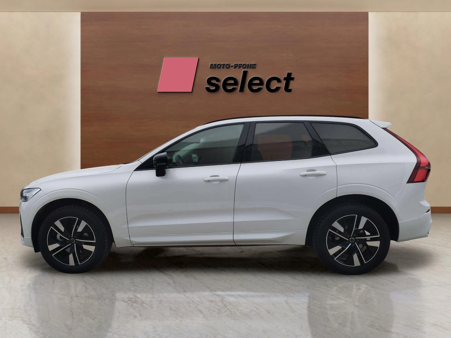 Volvo XC60 2.0 B5 - изображение 8