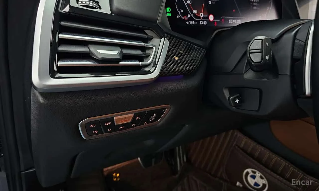 BMW X6 * M50i * БЕЗ ПЪРВОНАЧАЛНА ВНОСКА, снимка 16 - Автомобили и джипове - 55691811