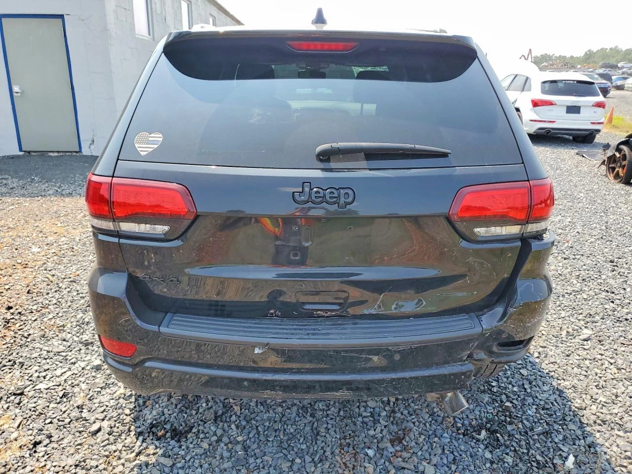Jeep Grand cherokee 3.6l Laredo E, снимка 6 - Автомобили и джипове - 55802283