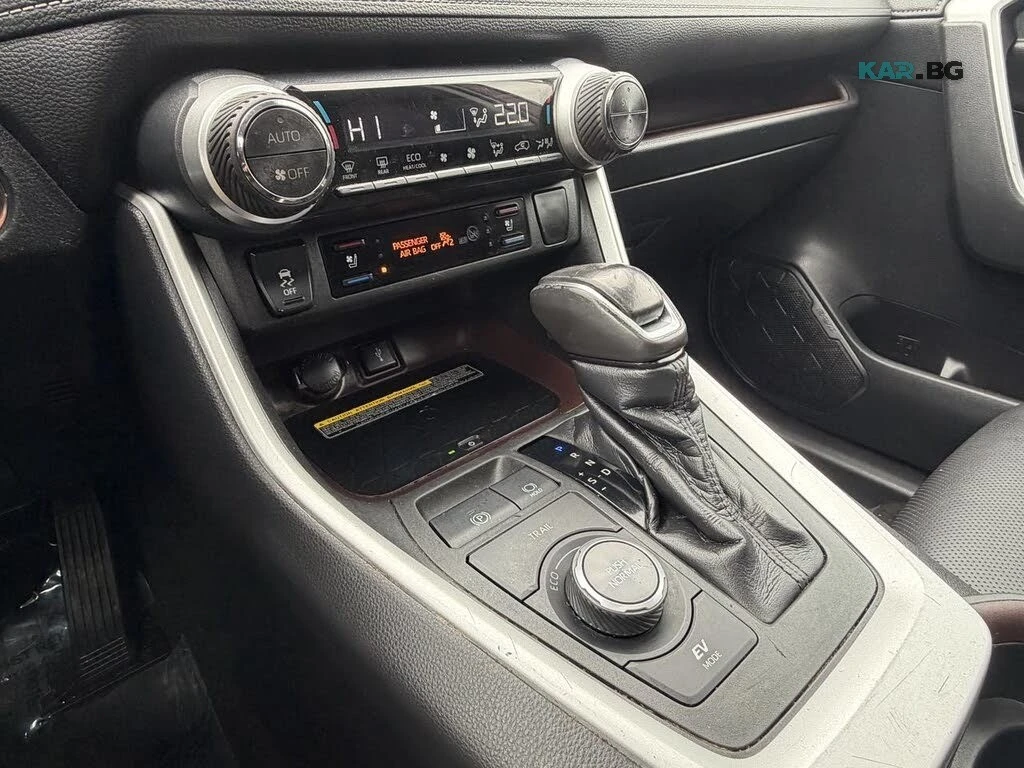 Toyota Rav4 Hybrid Limited AWD, снимка 15 - Автомобили и джипове - 56069880