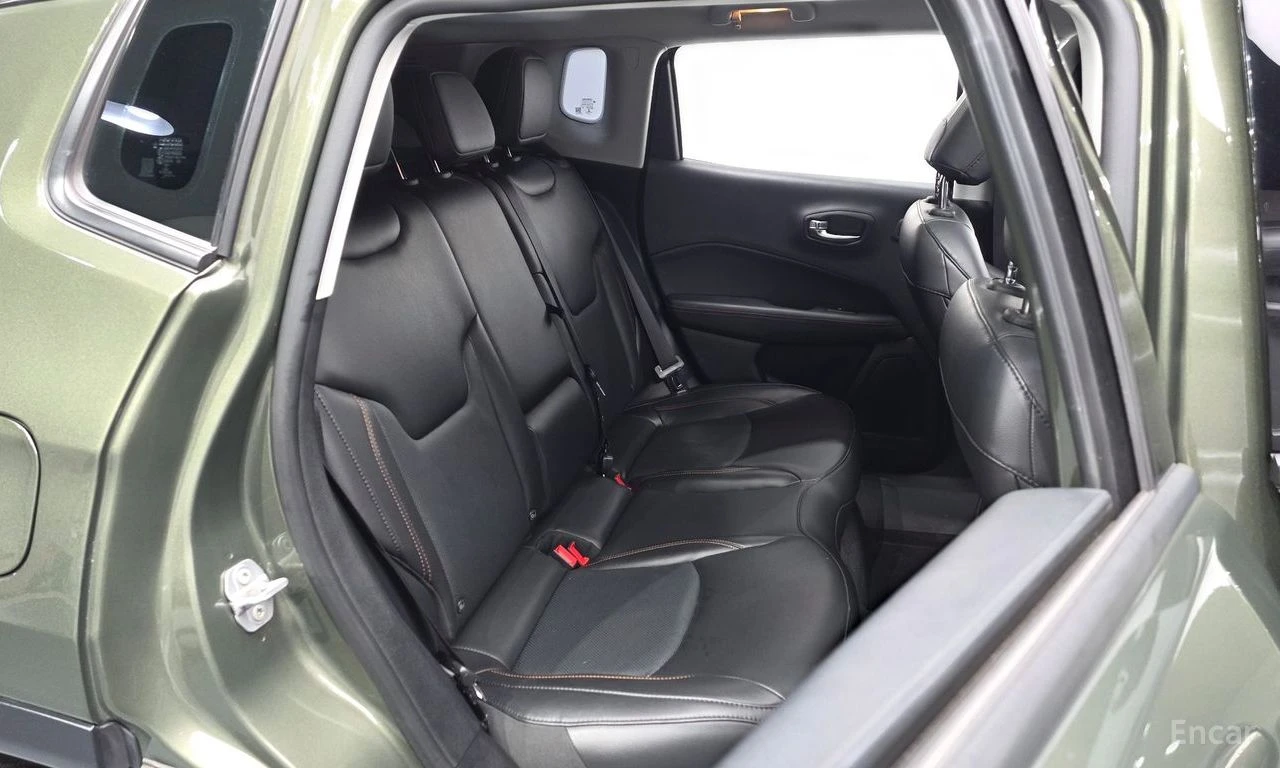 Jeep Compass 2.4* 4X4* PANORAMA* PODGREV* BEATS-AUDIO* ���� | Mobile.bg � ����������� 16