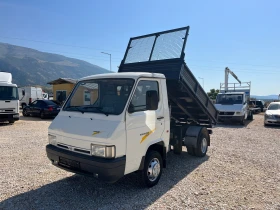  Nissan Trade