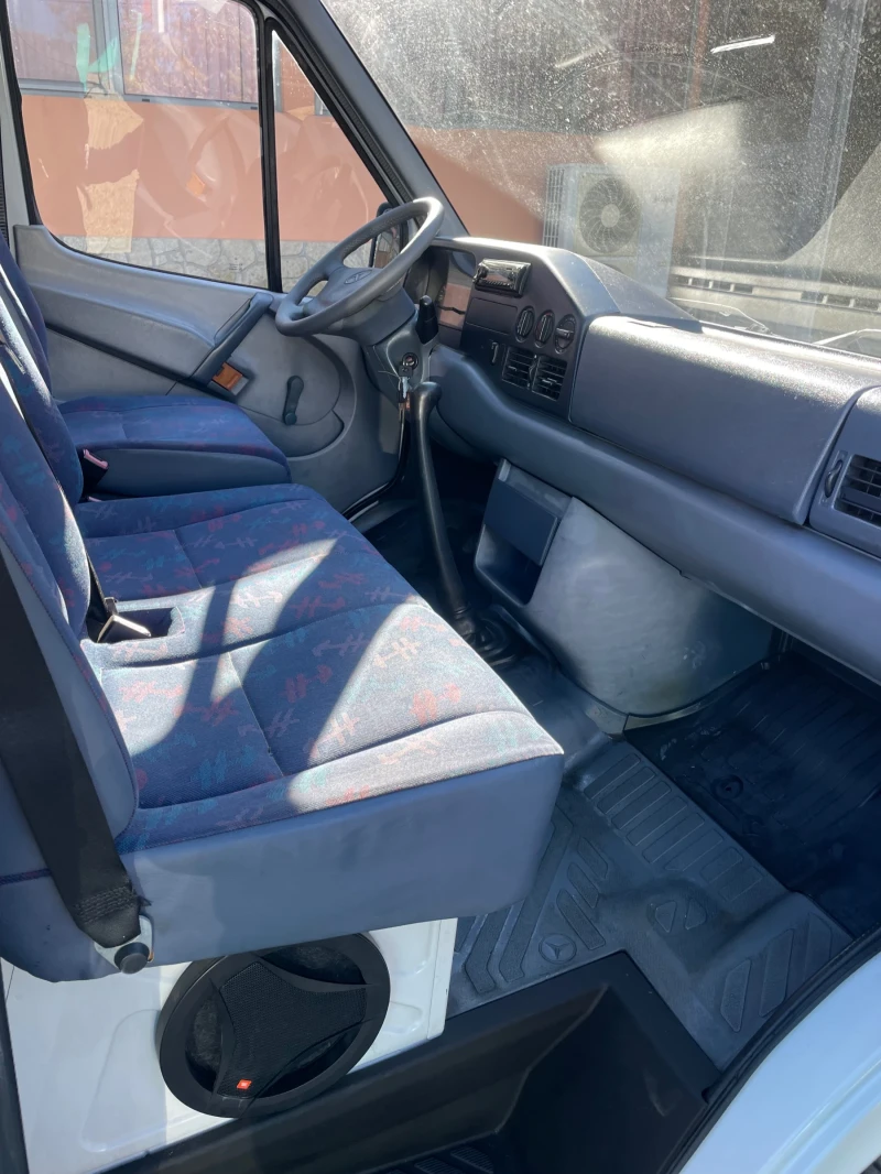 Mercedes-Benz Sprinter 412, снимка 4 - Бусове и автобуси - 47840035