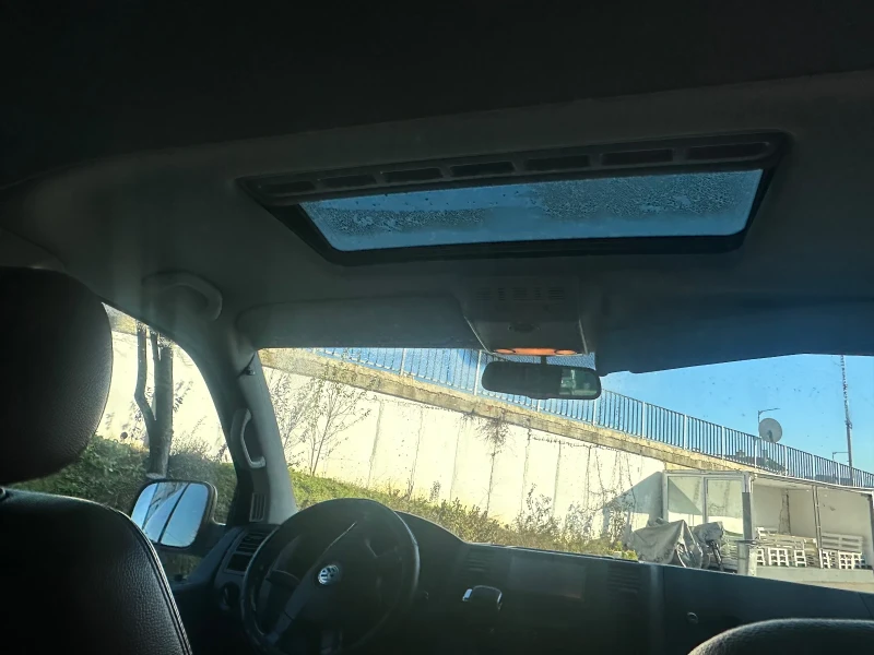 VW T5, снимка 8 - Бусове и автобуси - 52830779