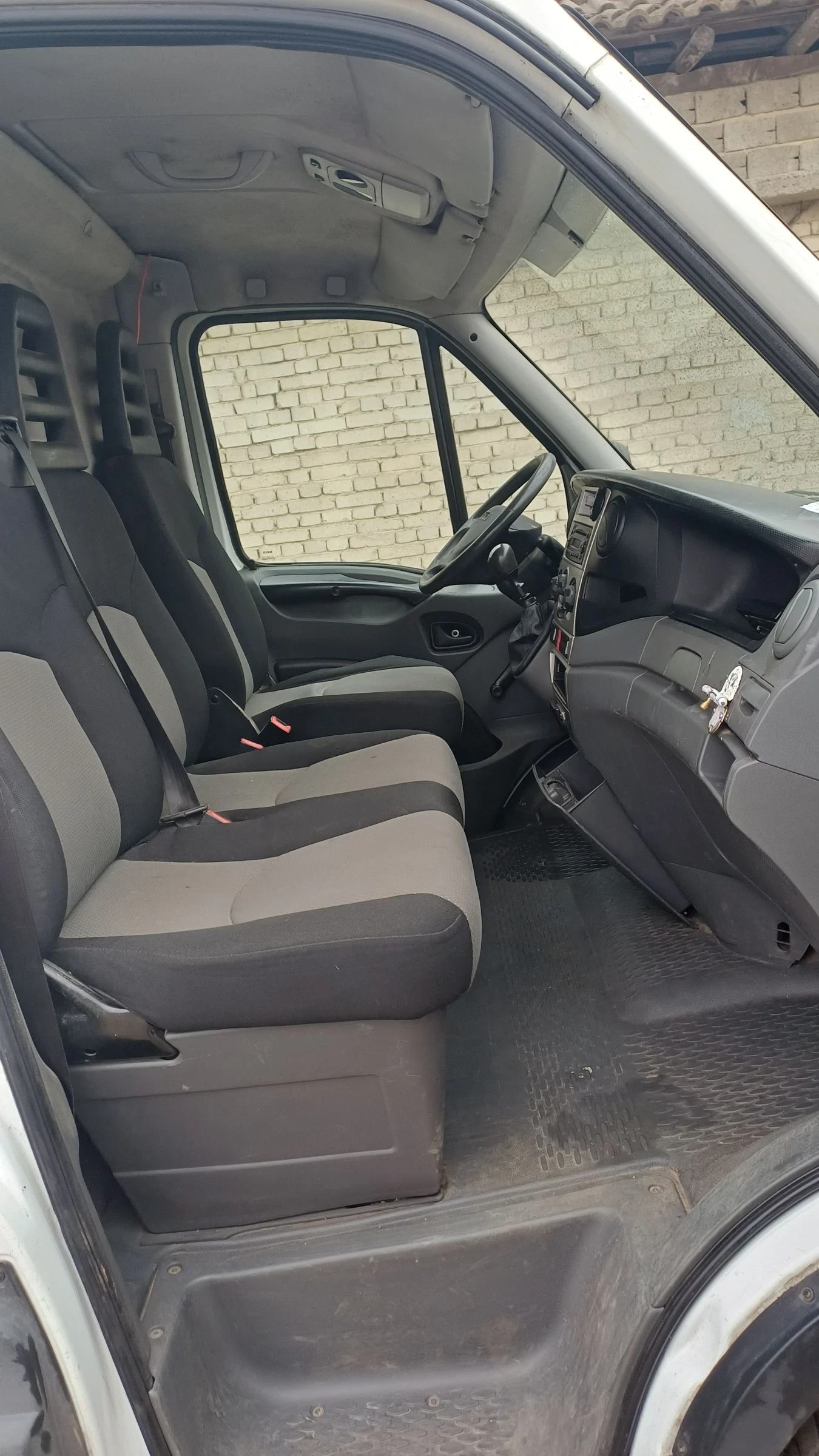 Iveco 35c13 130кс. Без ръжда! - изображение 7