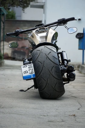 Harley-Davidson V-Rod, снимка 7