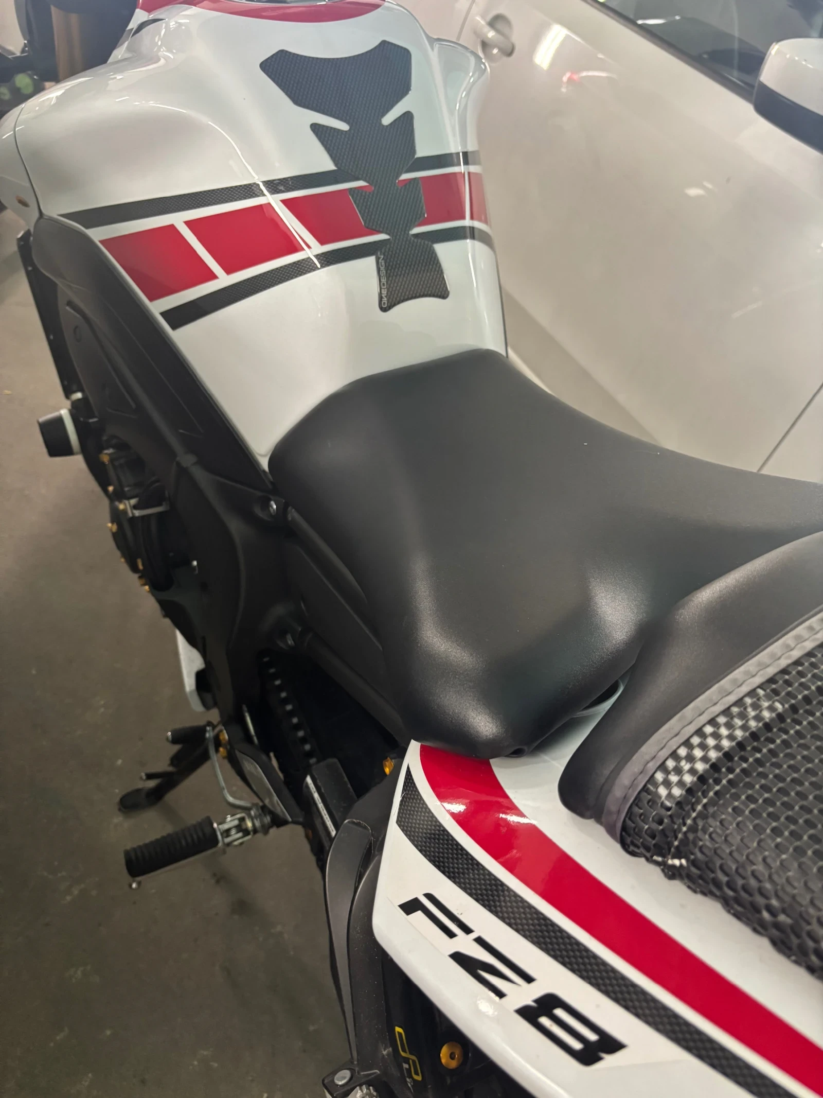 Yamaha FZ8, снимка 6 - Мотоциклети и мототехника - 53859355