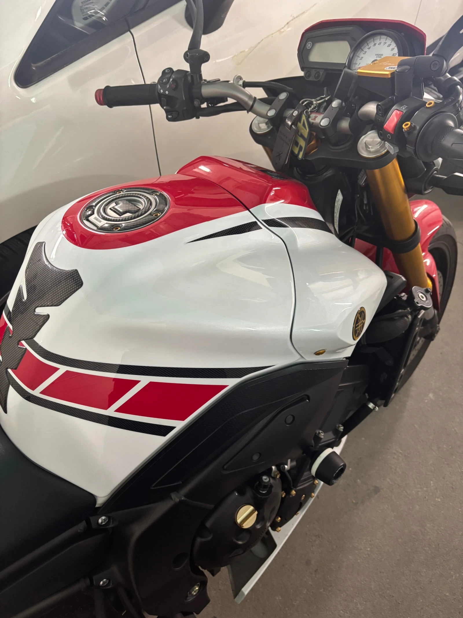 Yamaha FZ8, снимка 2 - Мотоциклети и мототехника - 53859355