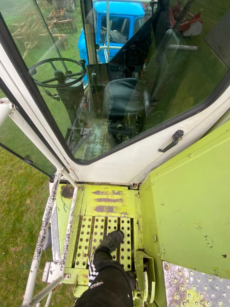 Комбайн Claas Dominator 98, снимка 9 - Селскостопанска техника - 52331387