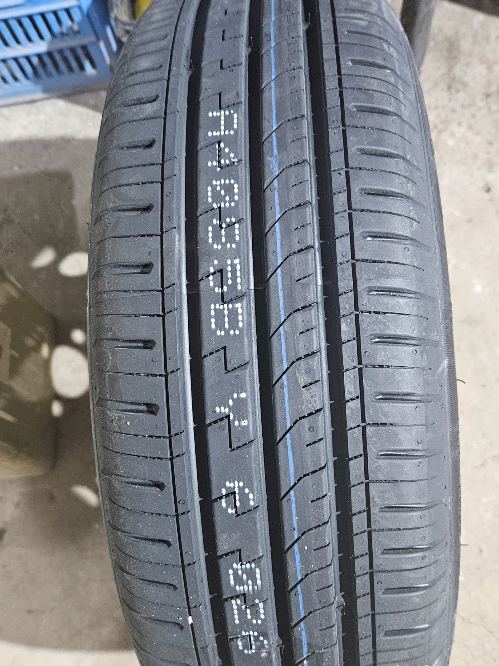���� � ������ 185/65R15 | Mobile.bg � ����������� 4